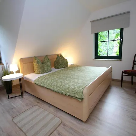 Doppelhaushaelfte, * Glave