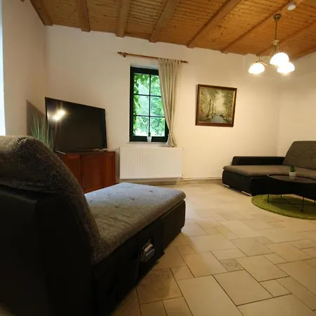 Doppelhaushaelfte, Vakantiehuis *
